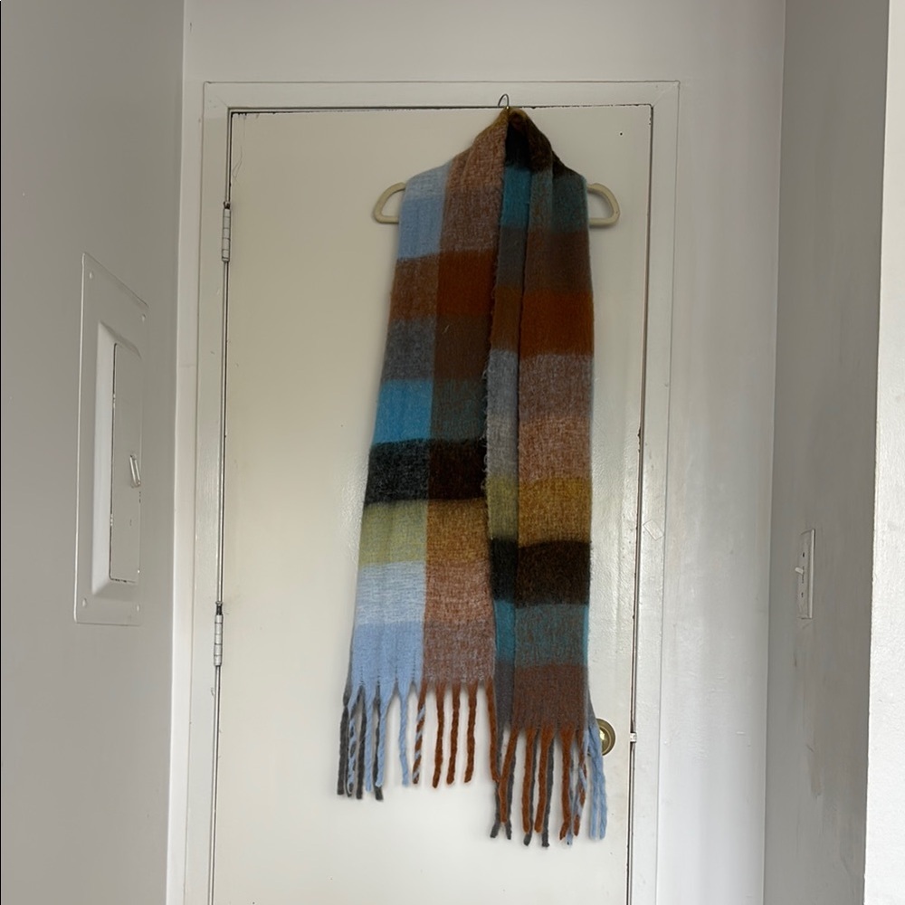 Multicolor Plaid Scarf with Fringe